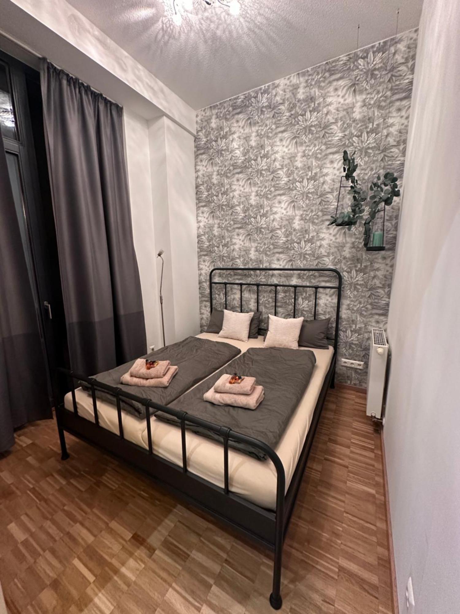 Luxus I Wohnkueche I Garten I Terrasse I Parkplatz Fuerth Ngoại thất bức ảnh